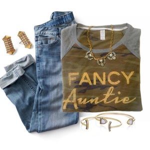 Fancy Auntie Camo Long Sleeve Top || Aunt Raglan